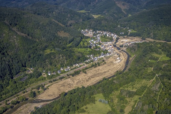 Aerial view, flood area at the river Ahr with destroyed bridges and historical sight Kreuzberg Castle in the district Kreuzberg, Altenahr, Ahr valley, Rhineland-Palatinate, Germany, Ahrbrück, Ahr flood, castle, DE, Europe, flood disaster, flood disaster, hilltop castle, century flood, aerial view, aerial photography, aerial photography, overview, bird's-eye view, overview, flooding, flooding, flood area