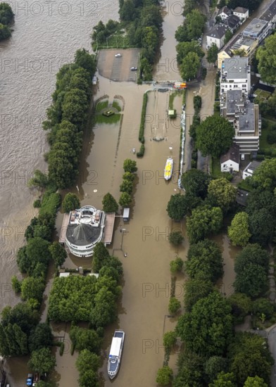 Aerial view, Ruhr flood, flooding, Ruhrschleuse Mülheim, Altstadt I - Südwest, Mülheim an der Ruhr, Ruhr area, North Rhine-Westphalia, Germany, DE, Europe, birds-eyes view, aerial photograph, aerial photography, aerial photography, overview, overview, bird's eye view, floods, flood of the century