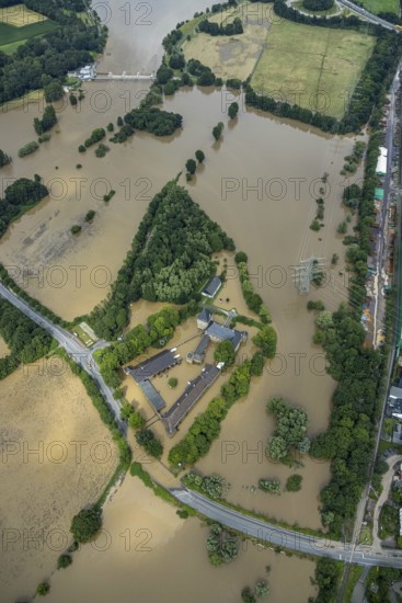 Aerial photograph, Ruhr floods, flooded house Kemnade, flooding, Blankenstein, Hattingen, Ruhr area, North Rhine-Westphalia, Germany, DE, Europe, birds-eyes view, aerial photograph, aerial photography, aerial photography, overview, bird's eye view, Ruhr floods, heavy rain, century floods