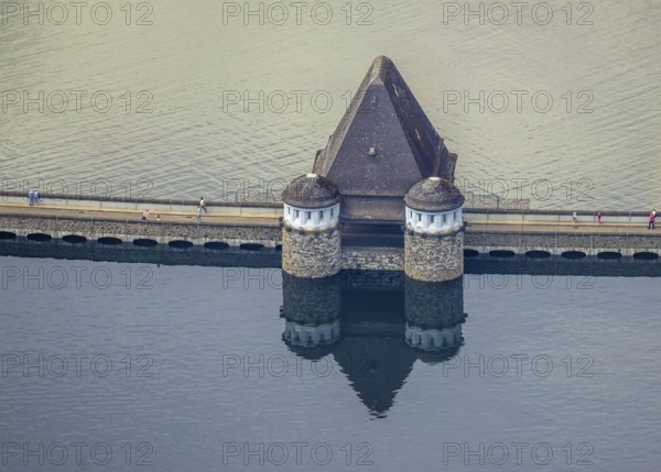 Aerial view, flood after heavy rainfall, Möhne dam with water level, Möhne dam wall, Günne, Lake Möhne, Sauerland, North Rhine-Westphalia, Germany, DE, Europe, birds-eyes view, aerial view, aerial photography, aerial photography, overview, bird's eye view, flood, Möhne river