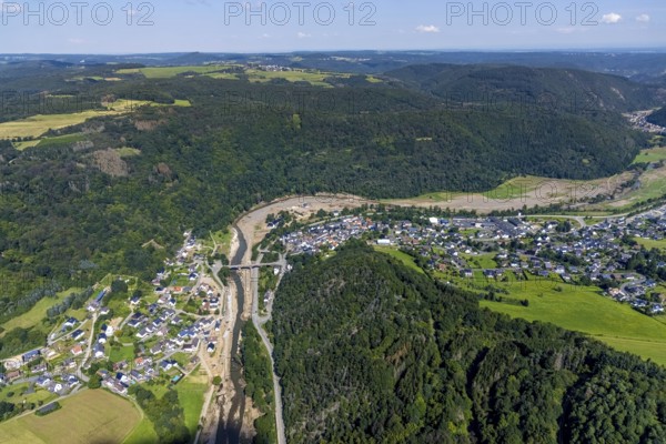 Aerial view, flood area at the river Ahr with bridge Kapellenstraße and catholic parish church St. Kunibert in Hönningen, Ahr valley, Rhineland-Palatinate, Germany, Ahr flood, place of worship, bridge, DE, Europe, flood disaster, religious community, place of worship, holy site, flood disaster, Hönningen, flood of the century, church, parish, denomination, aerial photograph, aerial photography, aerial photography, religion, religious site, overview, bird's-eye view, birds-eyes view, overview, flooding, flooding, flooded area