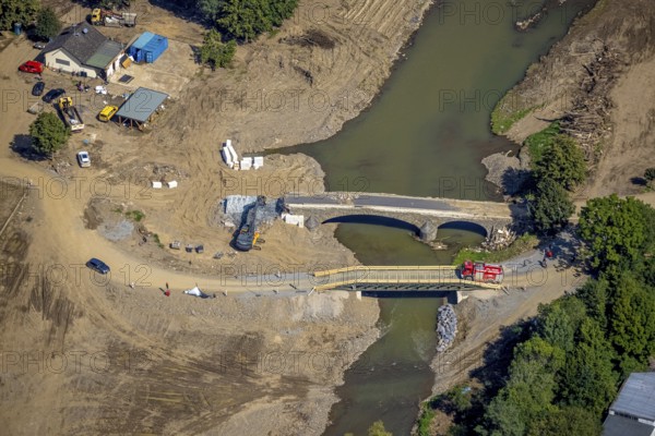 Aerial view, flood area at the river Ahr with destroyed Josef Emmerich bridge and temporary bridge in the district Liers in Hönningen, Ahr valley, Rhineland-Palatinate, Germany, Ahr flood, DE, Dümpelfeld, Europe, flood disaster, flood disaster, Hönningen, flood of the century, aerial view, aerial photography, aerial photography, overview, bird's eye view, overview, flooding, flooding, flood area