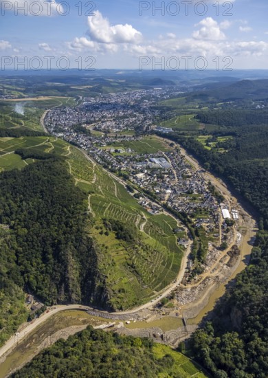 Aerial photograph, flood area at the river Ahr in Walporzheim with view of Ahrweiler, Bad Neuenahr-Ahrweiler, Ahr valley, Rhineland-Palatinate, Germany, Ahr flood, DE, Europe, flood disaster, flood, flood disaster, flood of the century, aerial photograph, aerial photography, aerial photography, overview, bird's-eye view, overview, flooding, flooding, flood area
