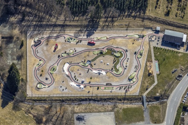 Miniature golf course AdventureGolf Winterberg Hildfeld, Grönebach, Winterberg, Sauerland, North Rhine-Westphalia, Germany, DE, Europe, aerial view, aerial photography, aerial photography, miniature golf course, pandemic lockdown, snow remains, sport, overview, bird's eye view, winter, birds-eyes view, overview