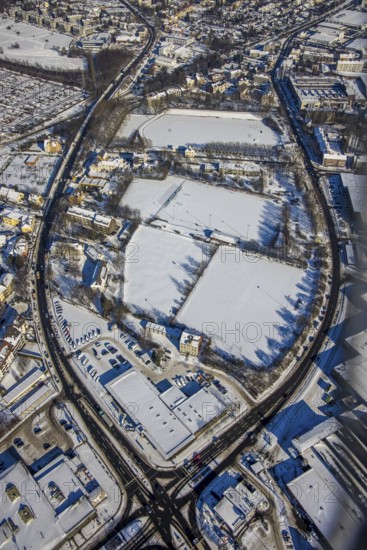 Aerial view, Wullenstadion with side fields, Westfalenstraße, Dortmunder Straße, Witten, Ruhr area, North Rhine-Westphalia, Germany, DE, Europe, football pitch, football stadium, football club, aerial view, aerial photography, aerial photography, snow, sports, sports facilities, sports field, sports venue, stadium, overview, bird's eye view, winter, winter slump, birds-eyes view, overview