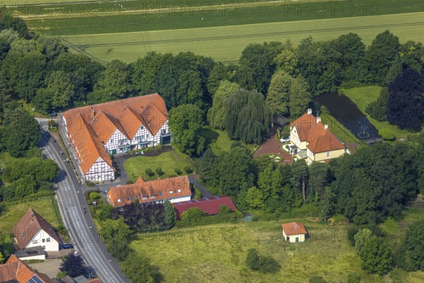 Aerial view, moated castle Haus Echthausen, Echthausen, Wickede, Sauerland, North Rhine-Westphalia, Germany, castle, DE, monument protection, Europe, moat, manor house, manor building, aerial photograph, aerial photography, aerial photography, manor house Beluga (sturgeon), castle, overview, bird's eye view, moated castle, moated moat, moated castle, birds-eyes view, historical sight, overview