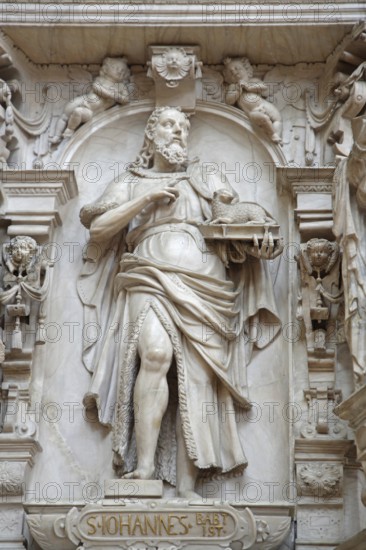 Decorations on the Renaissance pulpit by Christoph Kapup 1597 made of alabaster, St John the Baptist carrying a lamb, stonemasonry, art, craftsmanship, interior view, relief, sculpture, inscription, St Mauritius and St Katharina, Magdeburg Cathedral, Magdeburg, Saxony-Anhalt, Germany