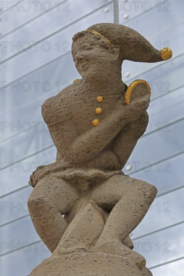 Eulenspiegel fountain, monument to Till Eulenspiegel, sculpture, figure, Eulenspiegel fountain, Alter Markt, Magdeburg, Saxony-Anhalt, Germany