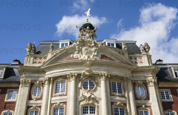 Prince Bishop's Castle, Fürstbischöflichen Schloss, Prince -bishop's coat of arms, musician angels with fanfares, Westphalian Wilhelms University, Münster, North Rhine-Westphalia, Germany