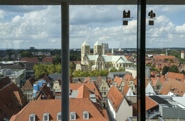 Aerial view, old town with St Paul's Cathedral and St Lambert's Catholic Church, Münster, North Rhine-Westphalia, Germany