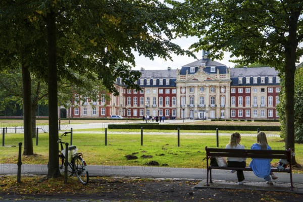Prince Bishop's Castle, Fürstbischöflichen Schloss, Westphalian Wilhelms University, Münster, North Rhine-Westphalia, Germany