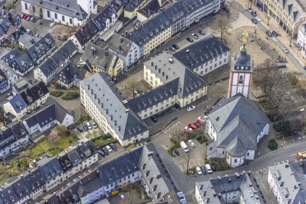 Aerial view, Old Town with Town Hall and St. Nicholas Church, Krämergasse and Kornmarkt, Siegen-Kernband, Siegen, Siegerland, North Rhine-Westphalia, Germany, place of worship, authority, DE, Europe, religious community, place of worship, holy site, church, church community, denomination, aerial view, aerial photography, aerial photography, market place, town hall, religion, religious site, overview, bird's-eye view, overview
