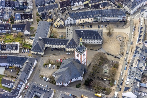 Aerial view, Old Town with Town Hall and St. Nicholas Church, Krämergasse and Kornmarkt, Siegen-Kernband, Siegen, Siegerland, North Rhine-Westphalia, Germany, place of worship, authority, DE, Europe, religious community, place of worship, holy site, church, church community, denomination, aerial view, aerial photography, aerial photography, market place, town hall, religion, religious site, overview, bird's-eye view, overview