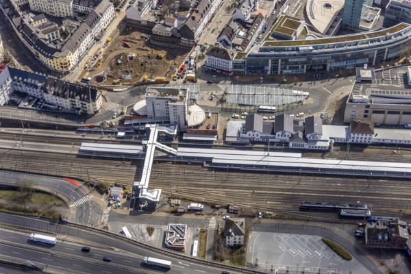 Aerial view, Siegen main station with ZOB bus station, Siegen-Kernband, Siegen, Siegerland, North Rhine-Westphalia, Germany, railway tracks, railway station, DE, Deutsche Bahn AG, shopping centre, shopping mall, shopping place, shopping centre, Europe, railway tracks, main station, Hbf, aerial view, aerial photography, aerial photography, shopping, shopping centre, overview, bird's eye view, birds-eyes view, overview