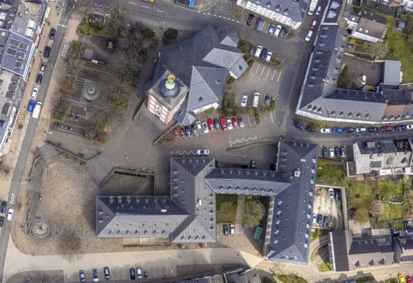 Aerial view, Old Town with Town Hall and St. Nicholas Church, Krämergasse and Kornmarkt, Siegen-Kernband, Siegen, Siegerland, North Rhine-Westphalia, Germany, place of worship, authority, DE, Europe, religious community, place of worship, holy site, church, church community, denomination, aerial view, aerial photography, aerial photography, market place, town hall, religion, religious site, overview, bird's-eye view, overview