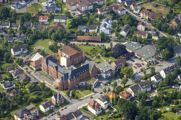 Aerial view, Mariannen-Hospital Werl, Werl, Soester Börde, North Rhine-Westphalia, Germany, DE, Europe, health care, hospital, heliport, clinic, clinic centre, hospital, aerial photograph, aerial photography, aerial photography, medical facility, medical aid, overview, bird's-eye view, overview, medical care