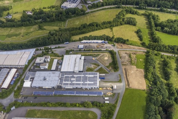 Aerial view, commercial area Gerlingen, Eisenstraße, Hillmicke, Wenden, Sauerland, North Rhine-Westphalia, Germany, DE, Europe, commercial enterprises, commercial area, commercial park, commercial location, commercial use, industrial area, industrial building, industrial location, aerial photograph, aerial photography, aerial photography, photovoltaics, photovoltaic system, solar, solar system, solar roof, solar energy, solar energy, overview, bird's-eye view, birds-eyes view, overview
