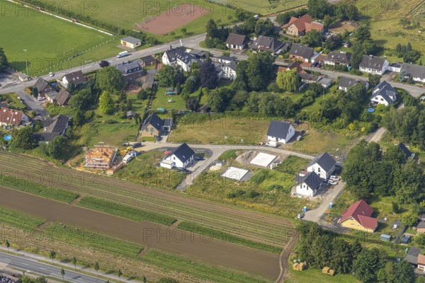 Aerial view, construction site, new residential area Albert-Schweitzer-Straße, Hilbeck, Werl, Soester Börde, North Rhine-Westphalia, Germany, construction work, construction area, construction site, building plots, construction project, construction site, DE, Europe, property tax, real estate, aerial view, aerial photography, aerial photography, new construction, overview, bird's eye view, residential complex, living and living, residential area, residential buildings, residential quality, residential neighbourhood, housing estate, birds-eyes view, overview