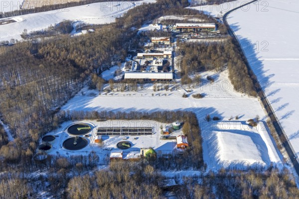Aerial view, waste management Soest, sewage treatment plant Werl, winter, snow, Werl, Soester Börde, North Rhine-Westphalia, Germany, Soester, Börde, DE, Europe, birds-eyes, view, aerial photography, aerial photography, aerial photography, overview, overview, bird's eye view, waste management, water treatment, drinking water production, water purification, waste water