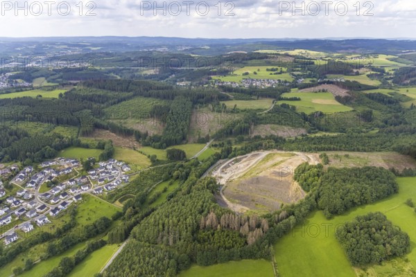Aerial view, Wenden quarry, Schönauer Straße, Wenden, Sauerland, North Rhine-Westphalia, Germany, DE, Europe, aerial view, aerial photography, aerial photography, quarry, overview, bird's-eye view, Westerberger Steinwerk, birds-eyes view, overview