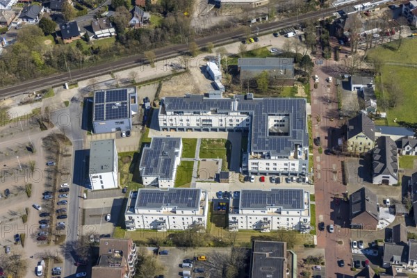 Aerial view, Senioren-Park carpe diem Voerde, Voerde, Ruhr area, Lower Rhine, North Rhine-Westphalia, Germany, retirement home, retirement home, old people's home, Bahnhofstraße, care and nursing, DE, Europe, aerial view, aerial photography, aerial photography, care facility, retirement home, retirement residence, retirement home, senior centre, overview, bird's-eye view, bird's-eye view, overview