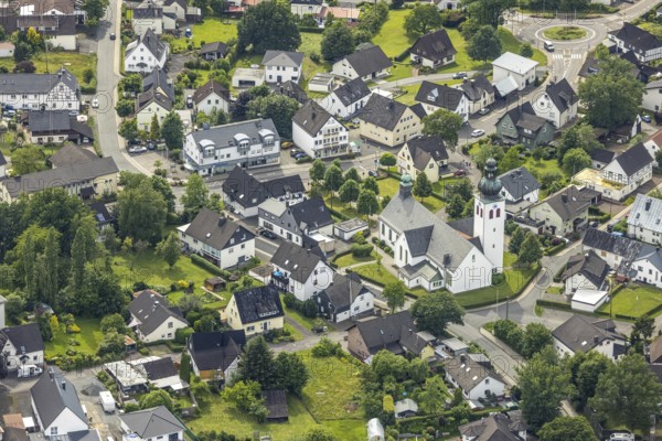 Aerial view, Roman Catholic parish church of St. Kunibertus, Hünsborn, Wenden, Sauerland, North Rhine-Westphalia, Germany, place of worship, DE, monument protection, Europe, religious community, place of worship, holy place, church, parish, denomination, aerial photograph, aerial photography, aerial photography, religion, religious site, overview, bird's-eye view, bird's-eye view, overview