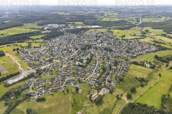 Aerial view, aerial view Hünsborn, Wenden, Sauerland, North Rhine-Westphalia, Germany, DE, Europe, property tax, real estate, aerial photography, aerial photography, aerial photography, overview, bird's-eye view, residential complex, living and life, residential area, residential buildings, quality of life, birds-eyes view, overview