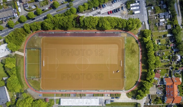 Aerial view, stadium Von-Böttinger-Platz, Velbert, Ruhr area, North Rhine-Westphalia, Germany, DE, Europe, shapes and colours, football stadium, aerial view, aerial photography, aerial photography, sports facilities, sports field, sports venue, stadium, overview, bird's-eye view, overview
