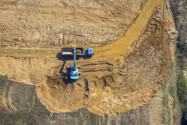 Aerial view, embankments and construction site Böskenstraße for new company settlements, Emmelsum, Voerde, Ruhr area, Lower Rhine, North Rhine-Westphalia, Germany, construction work, construction vehicles, construction area, construction site, building plots, construction project, construction site, DE, Europe, shapes and colours, logistics, logistics service provider, logistics provider, logistics centre, aerial view, aerial photography, aerial photography, overview, bird's-eye view, bird's-eye view, overview