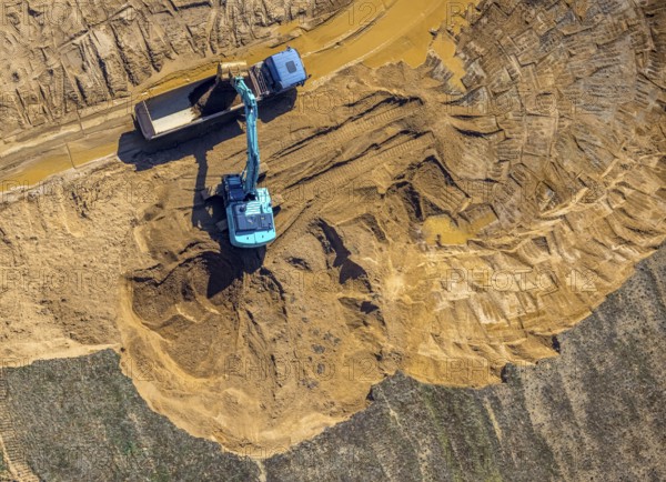 Aerial view, embankments and construction site Böskenstraße for new company settlements, Emmelsum, Voerde, Ruhr area, Lower Rhine, North Rhine-Westphalia, Germany, construction work, construction vehicles, construction area, construction site, building plots, construction project, construction site, DE, Europe, shapes and colours, logistics, logistics service provider, logistics provider, logistics centre, aerial view, aerial photography, aerial photography, overview, bird's-eye view, bird's-eye view, overview