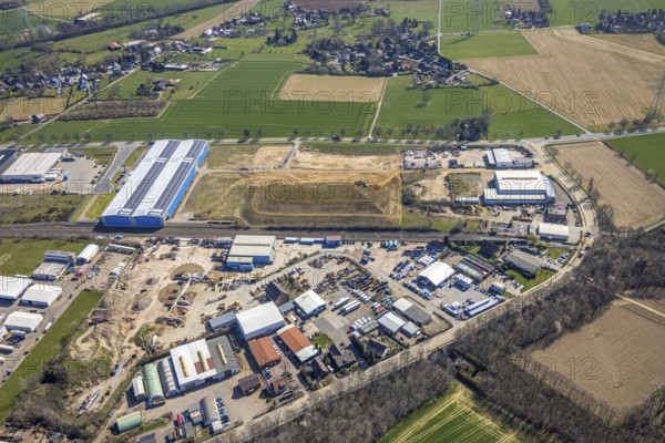 Aerial view, construction site Böskenstraße for new company settlements, Emmelsum, Voerde, Ruhr area, Lower Rhine, North Rhine-Westphalia, Germany, construction work, construction vehicles, construction area, construction site, building plots, construction project, construction site, DE, Europe, logistics, logistics service provider, logistics provider, logistics centre, aerial view, aerial photography, aerial photography, overview, bird's-eye view, overview