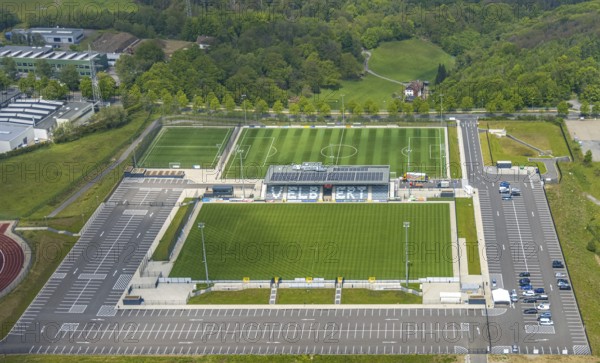 Aerial photo, Corona rapid test station at the Oberliga stadium, EMKA Velbert sports centre, Velbert, Ruhr area, North Rhine-Westphalia, Germany, distance rule, At the sports centre, Corona measures, Corona virus, Covid-19, DE, Europe, football pitch, football stadium, football club, hygiene measures, aerial view, aerial photography, aerial photography, Oberliga stadium, planning office Geo3, SSVg Velbert, sports, sports facilities, sports field, sports facility, stadium, overview, bird's-eye view, birds-eyes view, onlyVelbert, overview