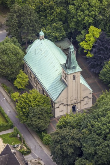 Aerial view, Catholic Church of St. Peter and Paul, Hemmerde, Unna, Ruhr area, North Rhine-Westphalia, Germany, place of worship, DE, Europe, religious community, place of worship, holy place, church, parish, denomination, aerial view, aerial photography, aerial photography, religion, religious site, overview, bird's-eye view, overview