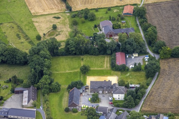 Aerial view, agricultural farm equestrian centre Stockumer Hellweg, Stockum, Unna, Ruhr area, North Rhine-Westphalia, Germany, DE, Europe, aerial view, aerial photography, aerial photography, equestrian centre, equestrian farm, overview, bird's-eye view, overview