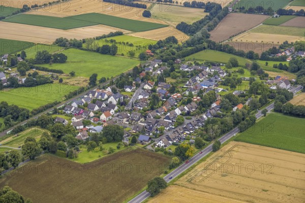 Aerial view, local view Mühlhausen, Unna, Ruhr area, North Rhine-Westphalia, Germany, DE, Europe, property tax, real estate, aerial view, aerial photography, aerial photography, overview, bird's eye view, housing estate, living and living, residential area, residential buildings, residential quality, housing estate, birds-eyes view, overview
