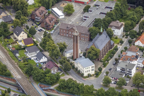 Aerial view, Catholic Church of the Sacred Heart of Jesus, School at Friedrichsborn, Königsborn, Unna, Ruhr area, North Rhine-Westphalia, Germany, place of worship, education, educational institution, DE, Europe, religious community, place of worship, holy place, church, parish, denomination, educational institute, aerial photograph, aerial photography, aerial photography, religion, religious site, school, overview, bird's-eye view, overview