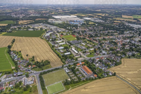 Aerial photo, Glückauf Kaserne military area, Königsborn, Unna, Ruhr area, North Rhine-Westphalia, Germany, Bundeswehr, DE, Europe, barracks, aerial photo, aerial photography, aerial photography, sports field, overview, bird's-eye view, overview