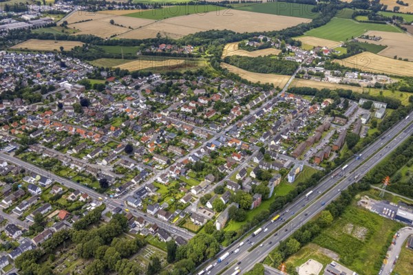Aerial view, view of Maßen on the A1 motorway, Maßen, Unna, Ruhr area, North Rhine-Westphalia, Germany, DE, Europe, distant view, property tax, real estate, aerial view, aerial photography, aerial photography, overview, bird's-eye view, living and life, residential area, residential buildings, quality of life, birds-eyes view, overview