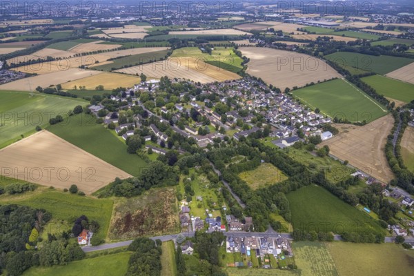 Aerial view, Buderuskolonie, Campus Unna Hochschulcampus, construction site at Lippestraße, Maßen, Unna, Ruhr area, North Rhine-Westphalia, Germany, construction work, construction area, building site, building plots, construction measure, construction project, building site, education, educational institution, DE, Europe, university, university of applied management, teaching institute, aerial view, aerial photography, aerial photography, new building, overview, bird's eye view, overview