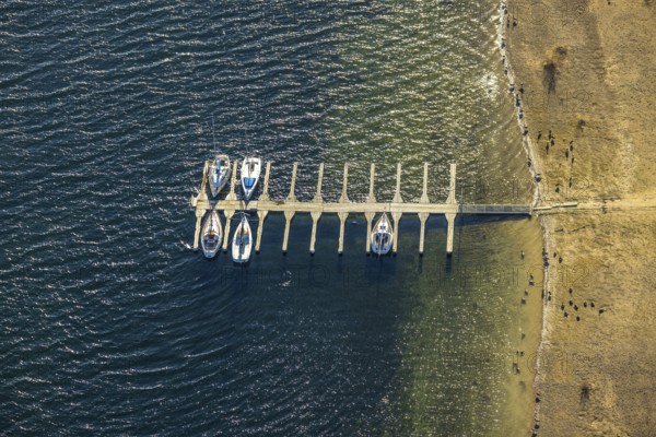 Aerial view, boat landing stage at Lake Sorpe in the district of Langscheid in Sundern, Sauerland, North Rhine-Westphalia, Germany, boat landing stage, DE, Europe, shapes and colours, aerial view, aerial photography, aerial photography, Sorpe dam, reservoir, Sundern, dam, overview, bird's-eye view, overview