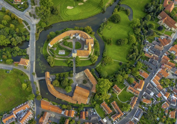 Aerial view, Burgsteinfurt Castle, also known as Steinfurt Castle, in the Burgsteinfurt district of Steinfurt, Münsterland, North Rhine-Westphalia, Germany, castle, castle complex, DE, Europe, moat, island, aerial photograph, aerial photography, aerial photography, castle, castle complex, Steinfurt, Steinfurter Aa, overview, bird's eye view, moat, moated castle, moated castle, bird's eye view, overview