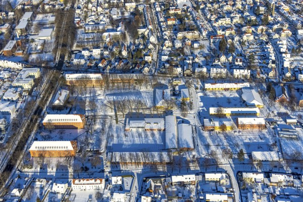 Aerial photo, South Westphalia University of Applied Sciences, Snow Pauli, Soest, Soester Börde, North Rhine-Westphalia, Germany, Soester, Börde, DE, Europe, birds-eyes, view, aerial photography, aerial photography, overview, overview, bird's eye view, winter, winter weather, snow, winter onset, cold, student, college, bachelor, master, study, university, education, research