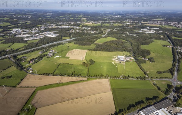 Aerial view, Farm Simon surrounded by meadows and fields between Gevelsberger Straße and Hattinger Straße in the district Linderhausen in Schwelm, Ruhr area, North Rhine-Westphalia, Germany, DE, Europe, aerial view, aerial photography, aerial photography, Oberberge, Schwelm, overview, bird's-eye view, meadows and fields, birds-eyes view, overview
