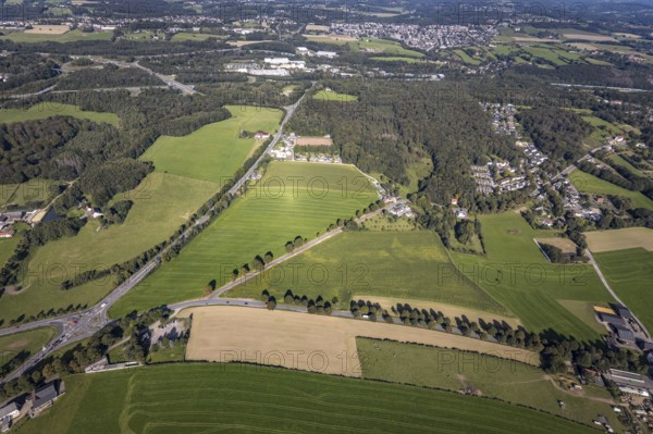 Aerial view, meadows and fields between Gevelsberger Straße and Schwelmer Straße in the district Linderhausen in Schwelm, Ruhr area, North Rhine-Westphalia, Germany, DE, Europe, aerial view, aerial photography, aerial photography, Schwelm, overview, bird's-eye view, meadows and fields, birds-eyes view, overview