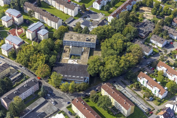 Aerial photo, Gustav-Heinemann-Schule in Schwelm, Ruhr area, North Rhine-Westphalia, Germany, education, educational institution, DE, Europe, educational institute, aerial photo, aerial photography, aerial photography, school, Schwelm, overview, bird's eye view, birds-eyes view, overview