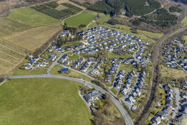 Aerial view, Niethaken residential area, Am Rinkental, Olsberg specialist clinic for addicts, Olsberg, Sauerland, North Rhine-Westphalia, Germany, DE, Europe, healthcare, property tax, real estate, clinic, clinic centre, aerial photograph, aerial photography, aerial photography, medical aid, Niethaken, therapy, overview, bird's-eye view, residential complex, living and life, residential area, residential buildings, residential quality, residential quarter, housing estate, bird's-eye view, overview