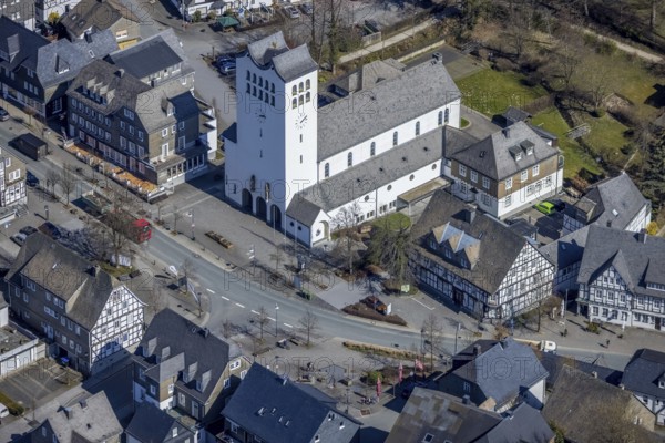 Aerial view, Catholic parish church of St George in Fredeburg, Schmallenberg, Sauerland, North Rhine-Westphalia, Germany, place of worship, DE, Europe, religious community, place of worship, holy place, high street, church, parish, church square, denomination, aerial view, aerial photography, aerial photography, religion, religious site, overview, bird's-eye view, living and life, residential area, birds-eyes view, overview