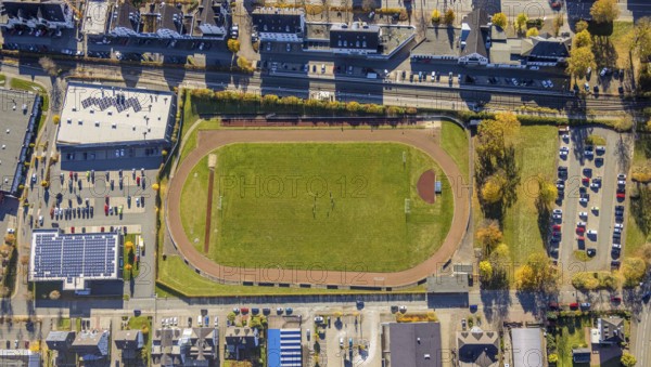Luftbild, Kunstrasenplatz Sparkassen Arena im Ortsteil Bigge in Olsberg, Sauerland, Nordrhein-Westfalen, Deutschland, DE, Europa, Fußballplatz, Fußballstadion, Luftaufnahme, Luftbildfotografie, Luftfotografie, Olsberg, Sportanlagen, Sportplatz, Sportstätte, Stadion, Übersicht, Vogelperspektive, birds-eyes view, overview