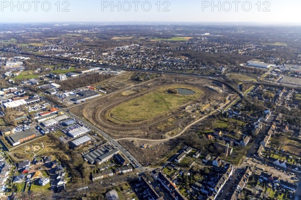Aerial view, Former racecourse becomes a residential neighbourhood, Project Living by the lake at the trotting track, Hillerheide, Recklinghausen, Ruhr area, North Rhine-Westphalia, Germany, DE, Europe, birds-eyes view, aerial photography, aerial photography, overview, bird's eye view