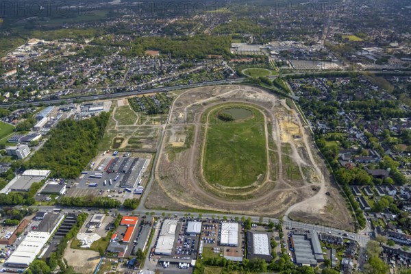 Aerial view of the former trotting track in the Hillerheide district, ISEK project Wohnen am Wasser, district development concept (ISEK) Hillerheide, Hillerheide, Recklinghausen, Ruhr area, North Rhine-Westphalia, Germany, DE, Europe, aerial view, birds-eyes view, aerial photograph, aerial photography, aerial photography, overview, bird's eye view